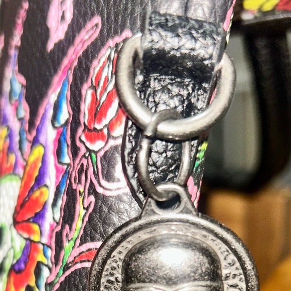 Ed Hardy Black and Pink Shoulder Bag - Picture 11 of 12